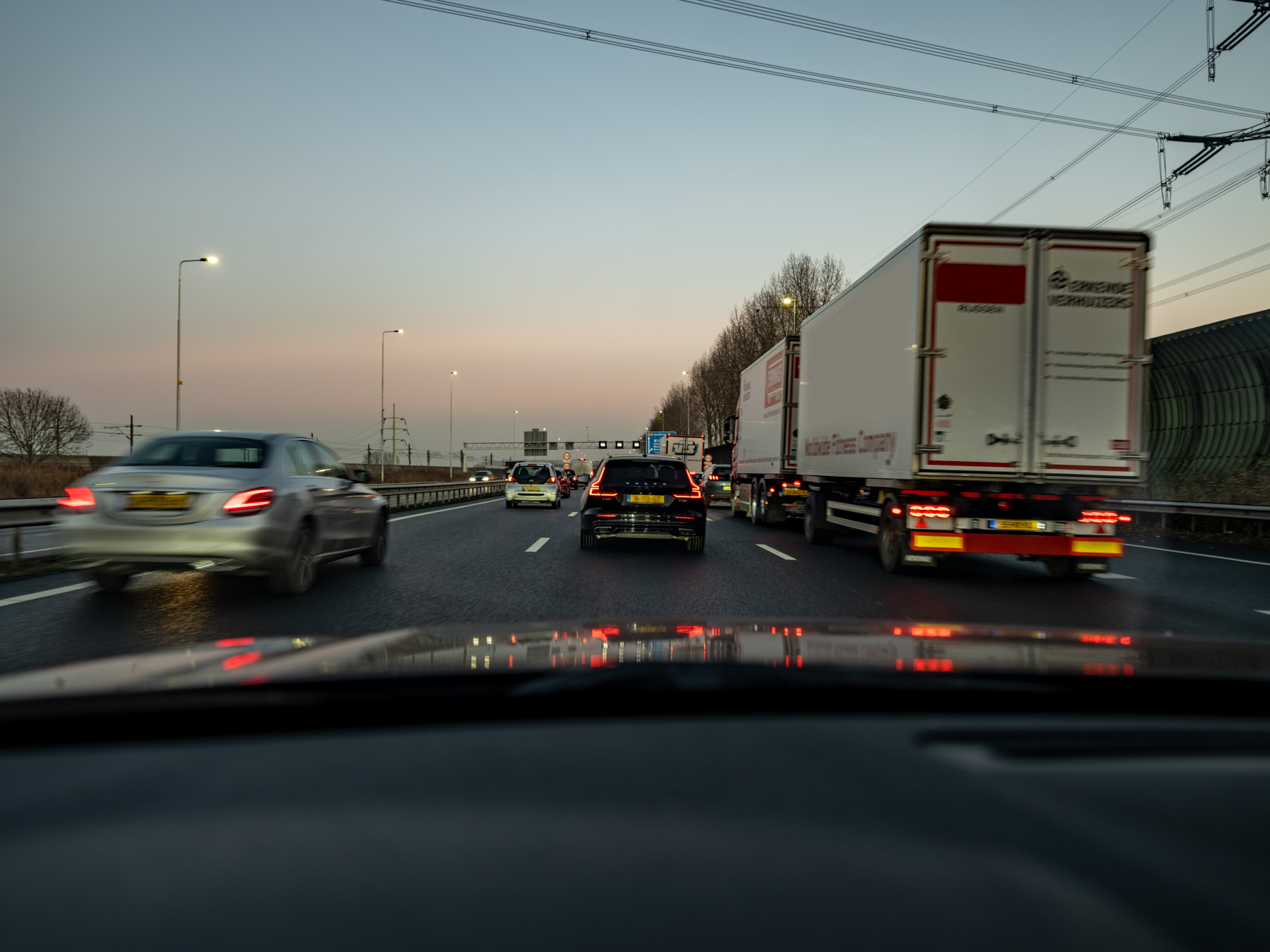 Foto van verkeersdrukte op de A15